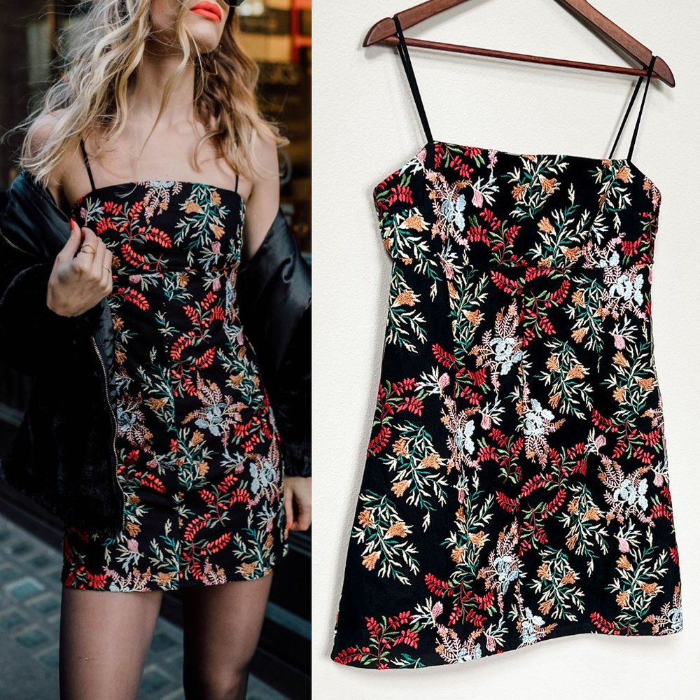 Urban Outfitters Audrey Floral Embroidered Mini Dress L Straight Neck Colorful